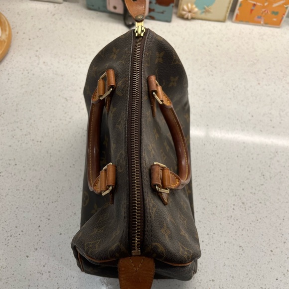 90s Speedy Louis Vuitton - Picture 4 of 15